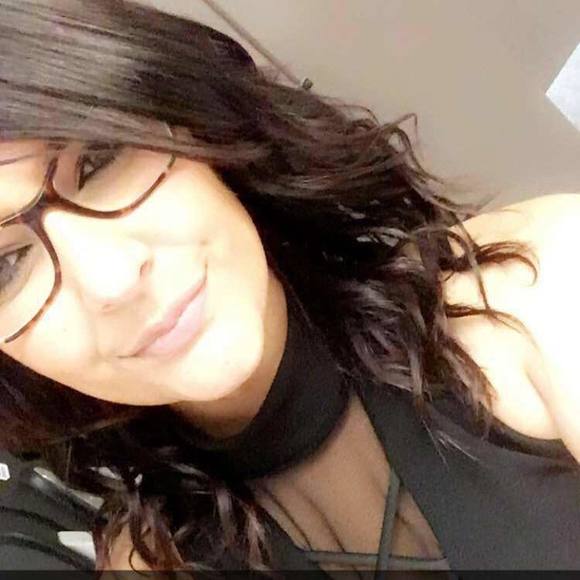 Meet your Posher, Cassandra - Picture 1 of 1